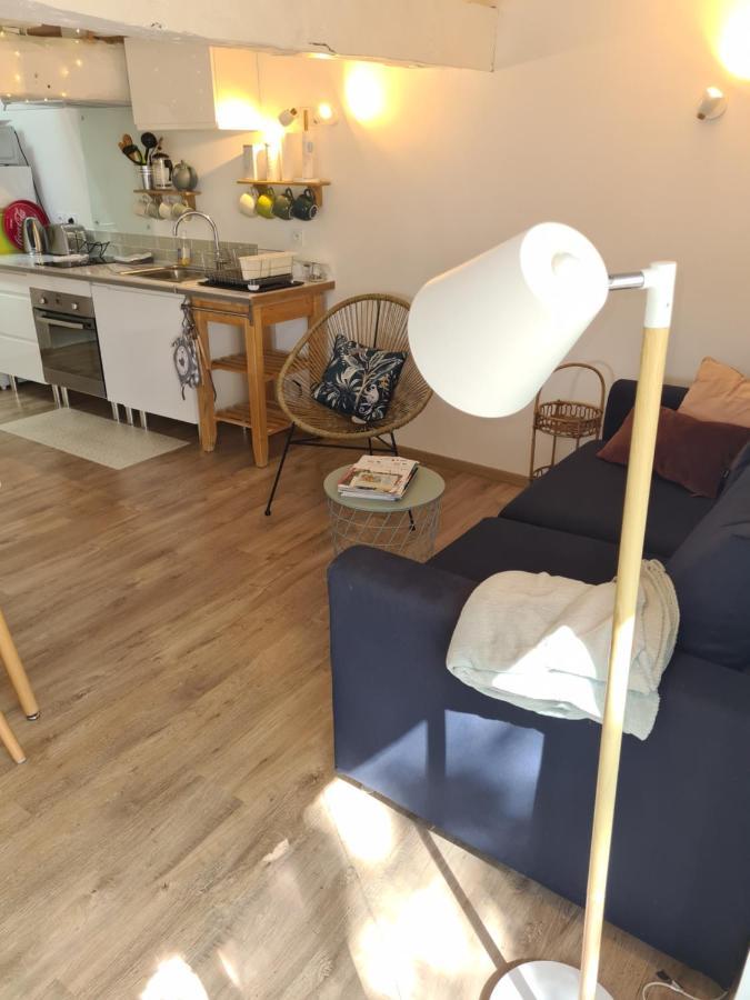 Charmant Logement A La Campagne Gazaupouy Exterior foto